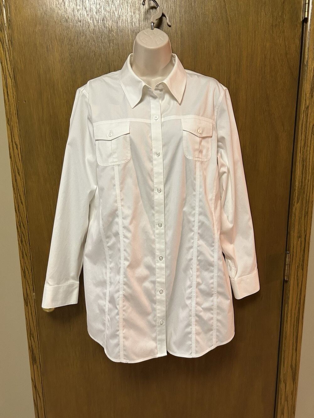 Chico's Blouse 3 (16/XL) Button Up Classic Minimalist Non-iron Cotton WHITE G26